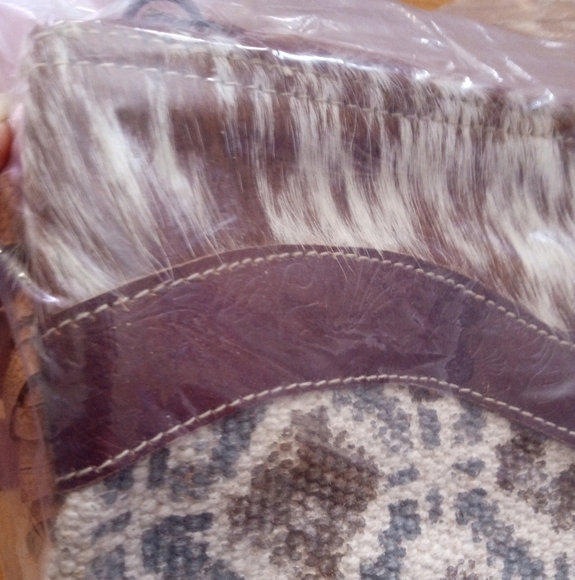 Clea Ray crossbody fringe bag with horse hair recycled canvas NWT - Picture 3 of 6